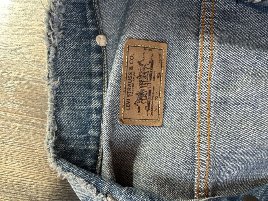 Levis orginal damska.