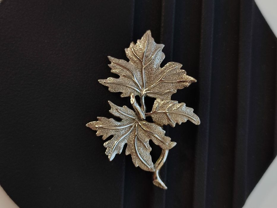 Винтажная брошь.