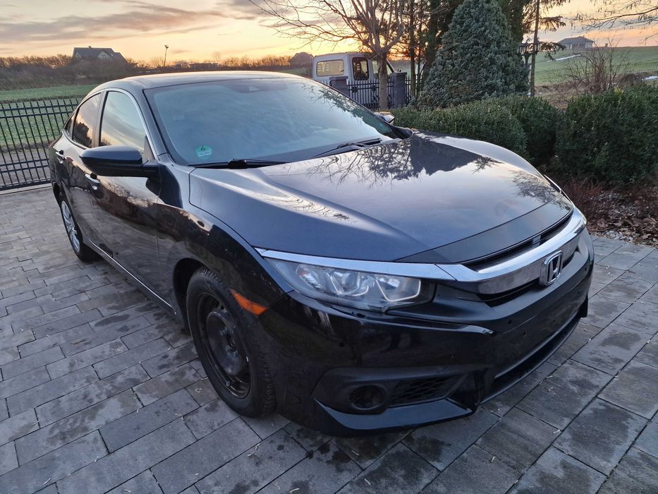Honda Civic X sedan 2017 2.0 B USA Cała na części K20C2