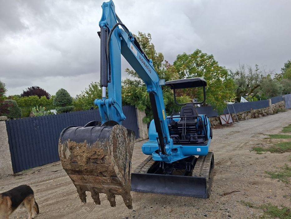 Mini giratória komatsu PC 30