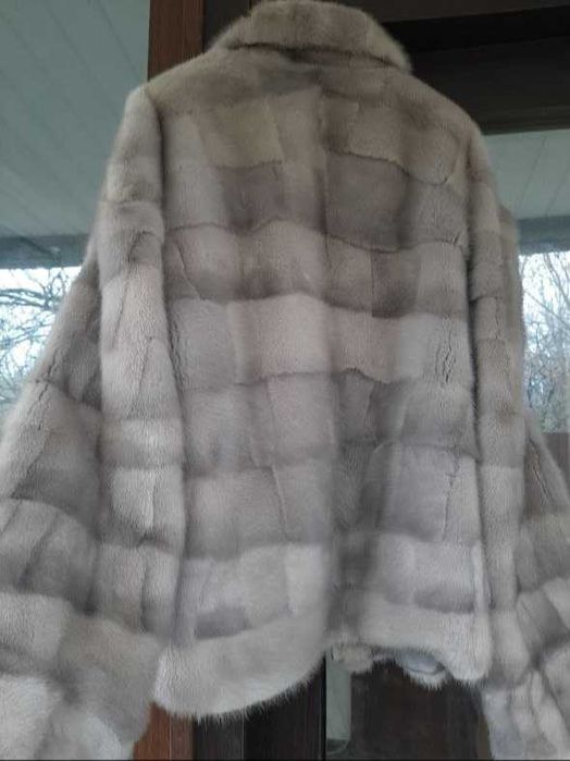 Норкова шуба бомбер