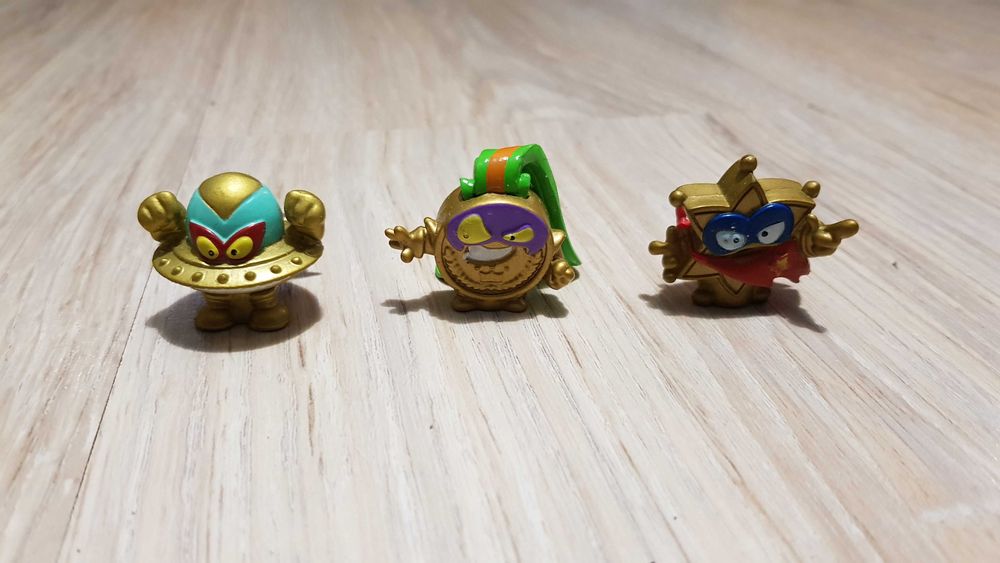 Super Zings złote figurki