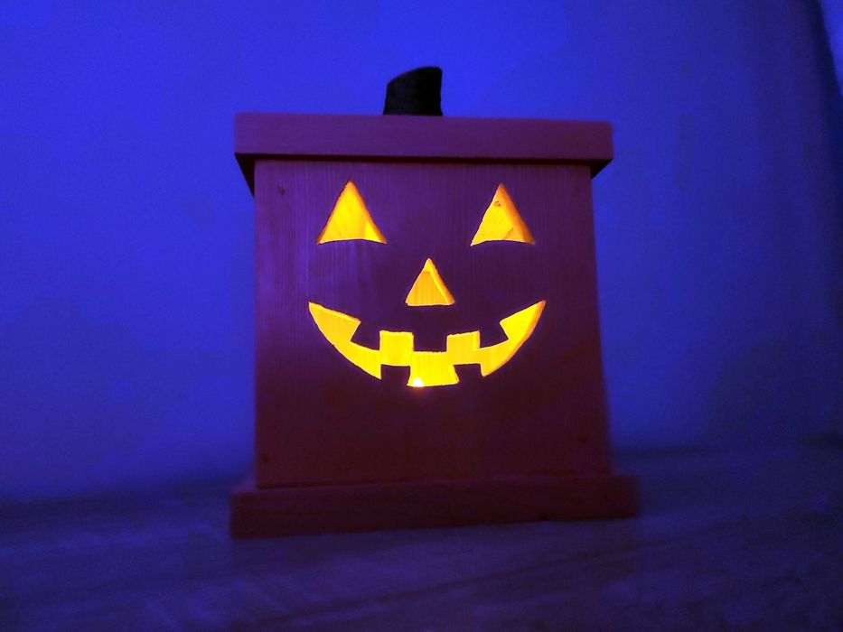 Lampion Halloween Jack-o-lantern drewniany dekoracja jesienna mała