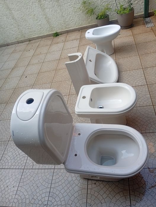 Loiças de casa de banho