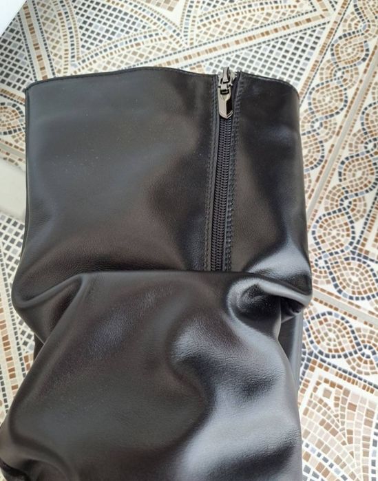 Новые женские зимние кожаные сапоги на цигейке, размер 40 (26 см)