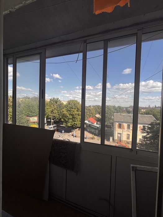 Продам 3-х кімнатну квартиру