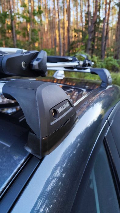 Belki dachawe Yakima FlushBar do Mazdy 3 BM hatchback