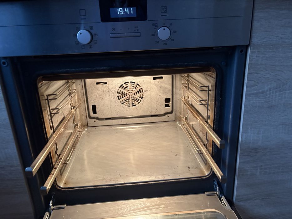 Piekarnik Siemens HB63AS5.21 do zabudowy