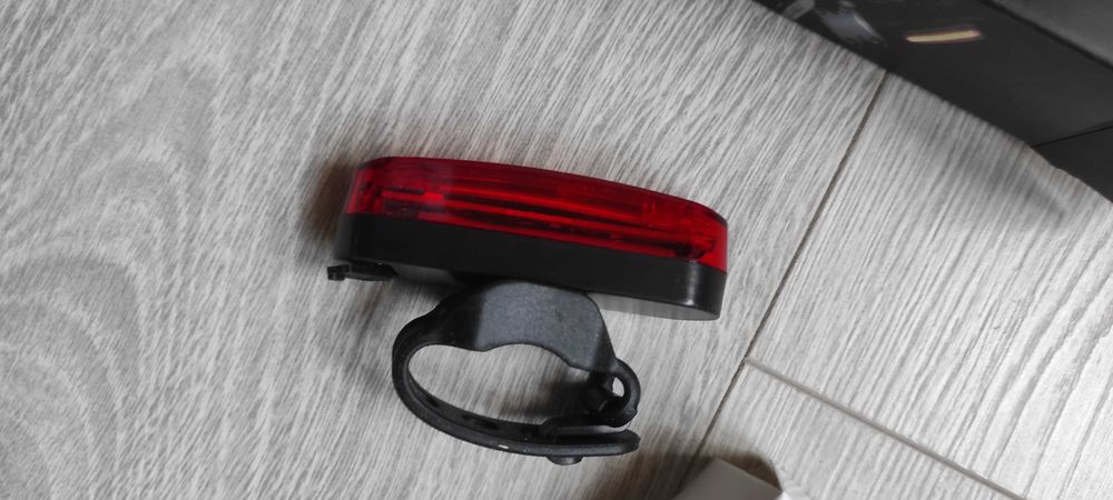 Велоліхтар задній, велофонарь задній з АКБ дуже яскравий