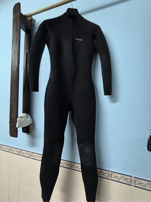Fato Surf Neoprene 4/3 mm Mulher Preto