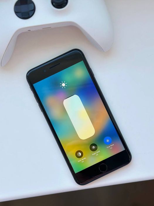 Iphone 8 plus 256Gb Neverlock 94% akb