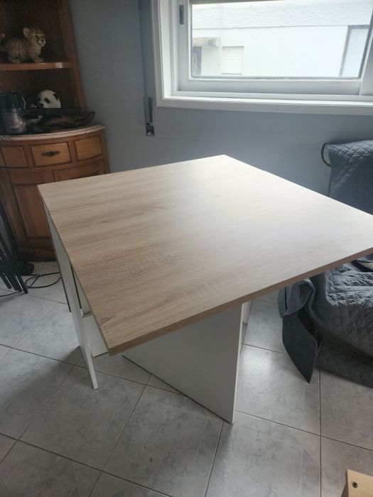 Mesa dobrável (2 abas)