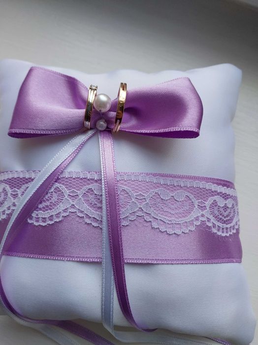 Подушка весільна для обручок