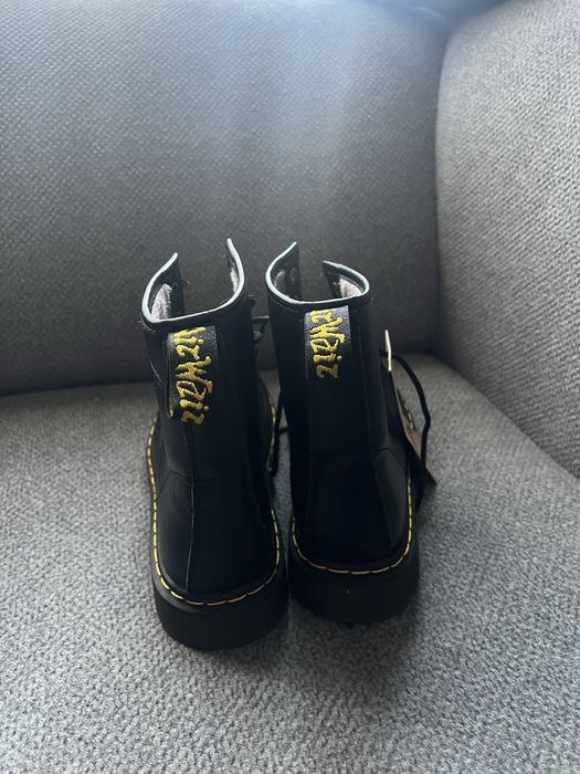 Dr Martens взуття, черевики