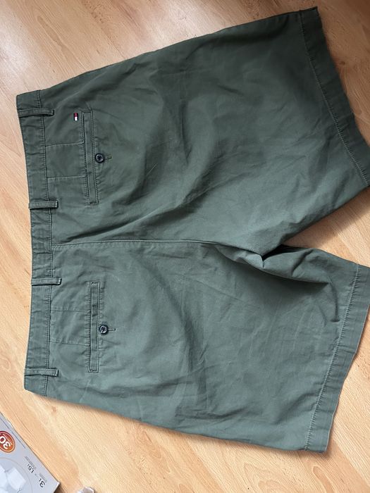Tommy hilfiger spodenki krótkie pas 100 cm dł 48 cm polecam