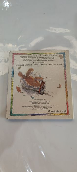 Livro infantil com imagens para mais de 1 ano