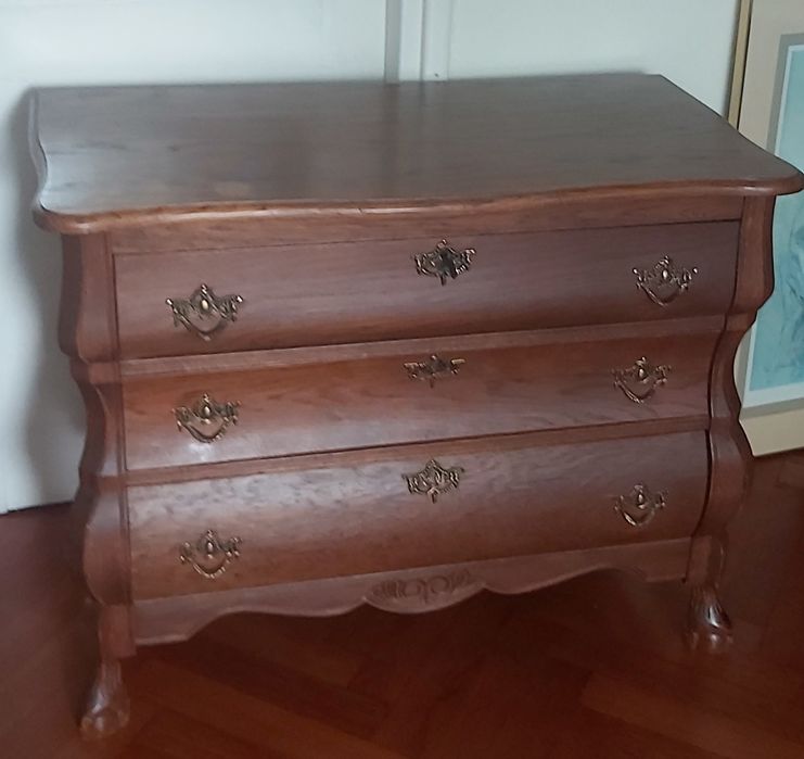 Komoda w stylu Ludwika