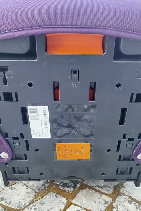 CYBEX X-Fix Car Seat, Well-Maintained, 15–36 kg, Minimal Signs of Use64563976375426124