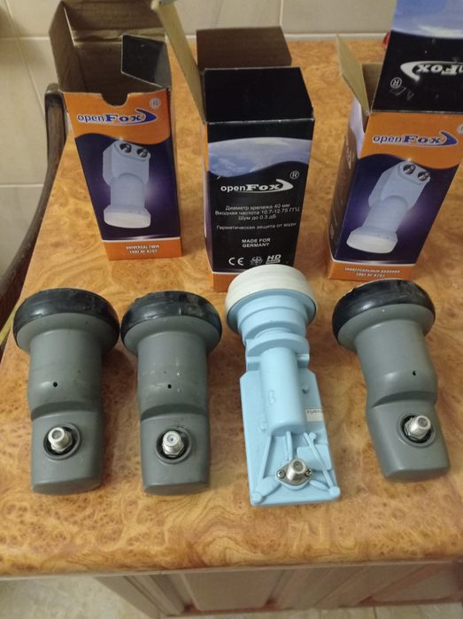 Супутникова антена  на два тюнера та два тюнера до неї