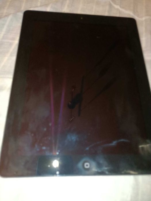 iPad a1430, 3 generacja. Do odblokowania albo na części.