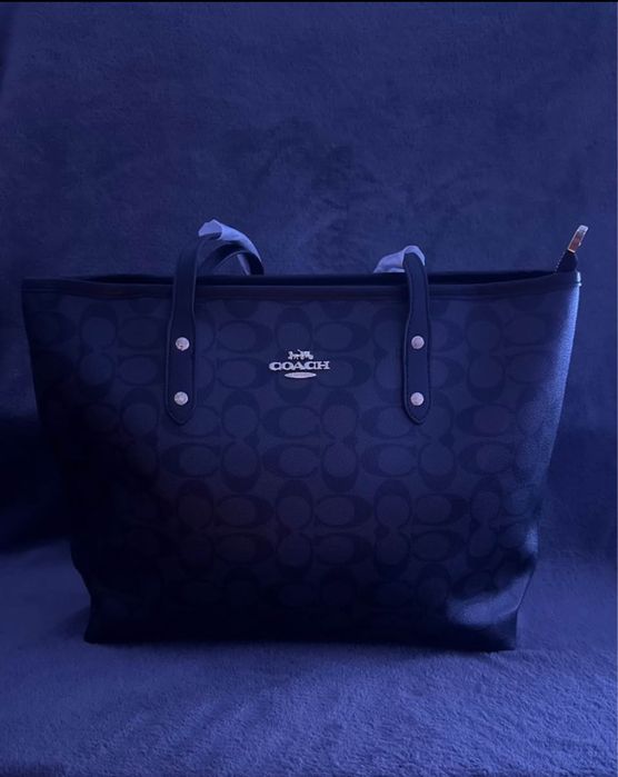 Coach Signature City Zip Tote bag in black smoke/black canvas