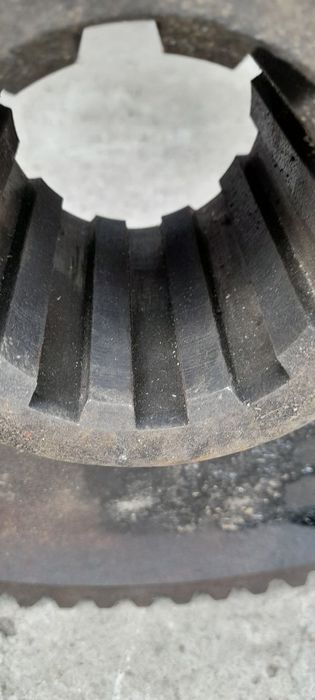 Продам шестерню привода юмз