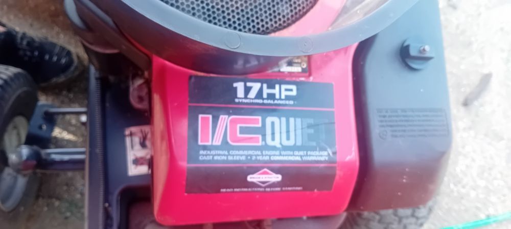 Tractor corta 17cv com reboque