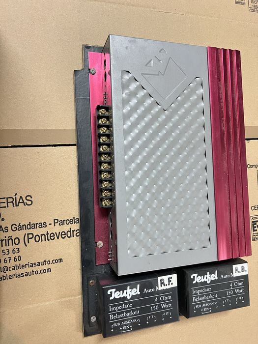 Subwoofer e amplificador