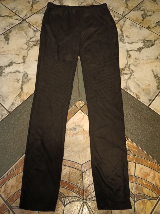 Nowe czarne legginsy r L na szczupłe nogi