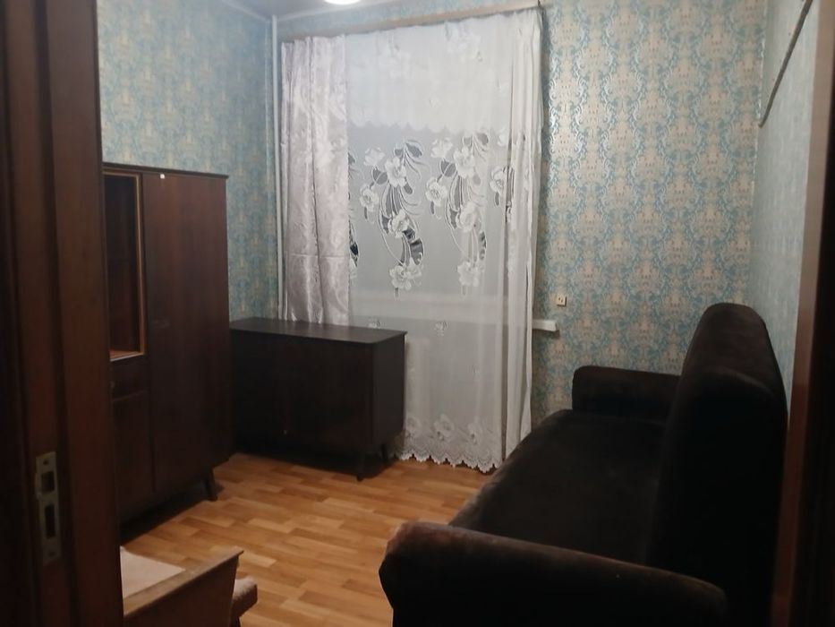 Кімната по кільцю. Мотель. Без власниці.