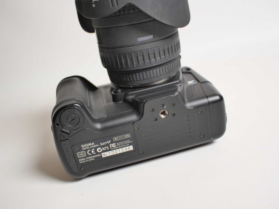 Фотоапарат Sigma SD9+Sigma 17-35mm f/2.8-4 EX DG IF HSM Aspherical