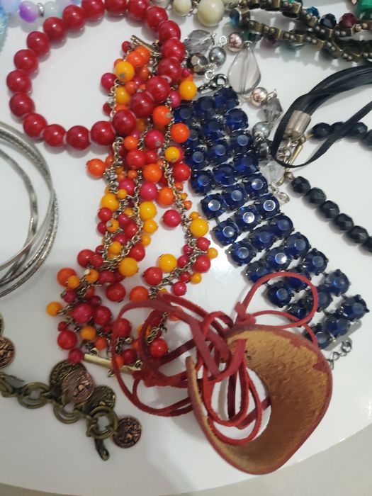 Mega paka bransoletek koraliki .