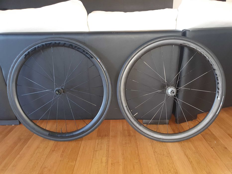 Rodas carbono Bontrager Aeolus Elite 35 Disco