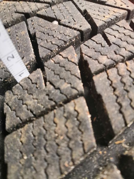 R19 235/55 bridgestone blizzak DM-V1 101R 2011 года