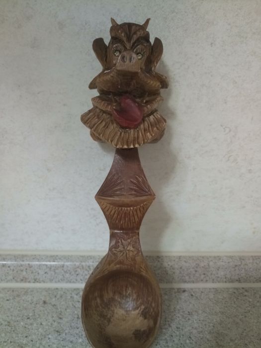 Декоративная деревянная ложкаа