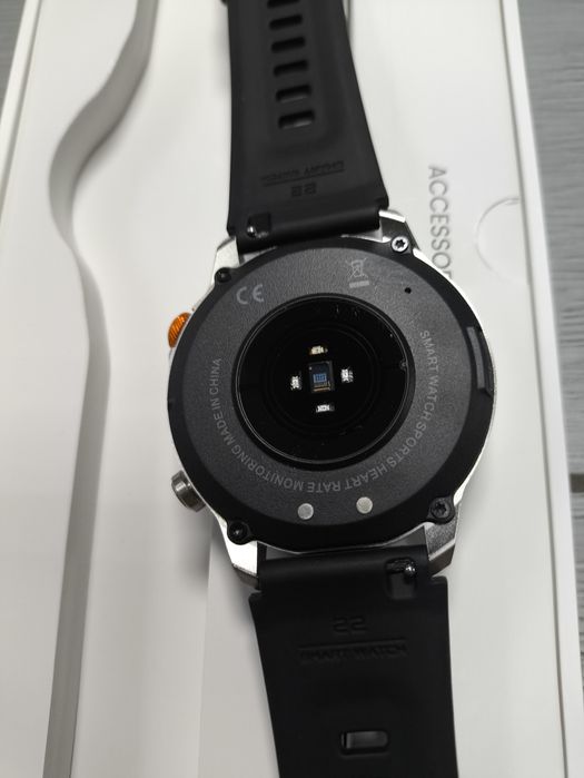 Smartwatch męski 1,43" AMOLED 70 + trybów sportowych SpO2 IP68