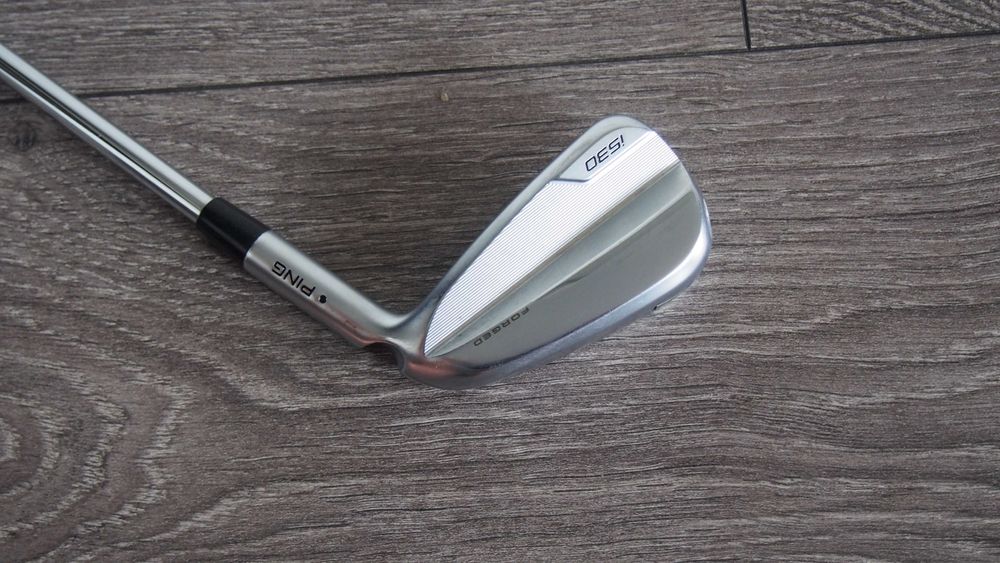 Kij do golfa Ping i530 IRON 7 black dot