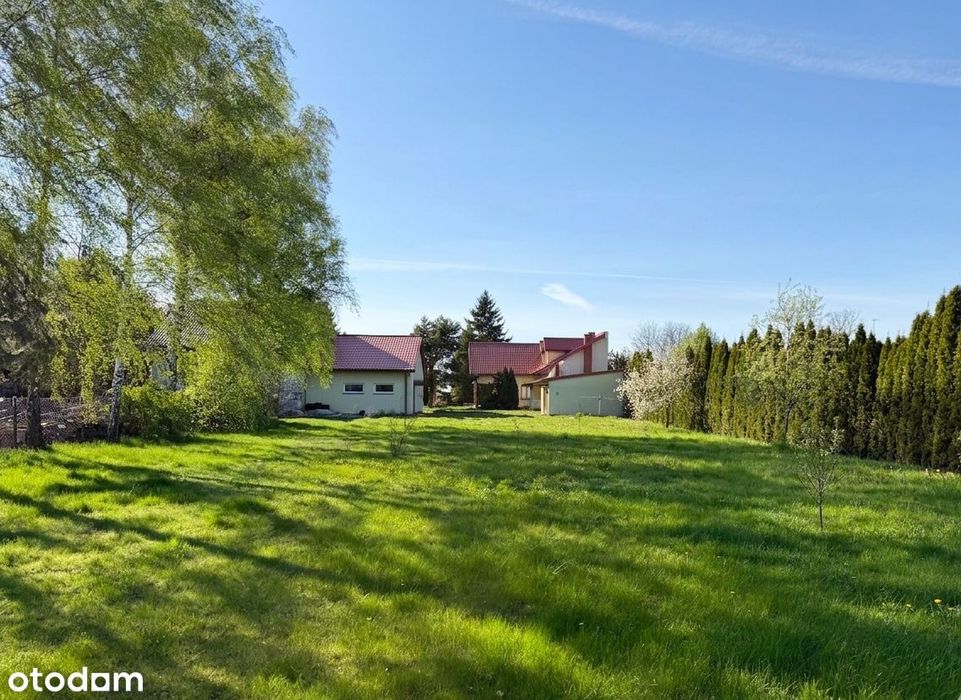 Dom pod Dęblinem | ogrodzona działka 2418 m² | dwustanowiskowy garaż