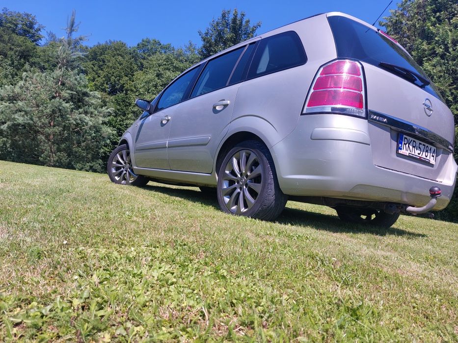 Opel zafira 1.9 cdti