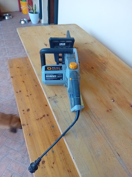 Vendo motoserra eletrica