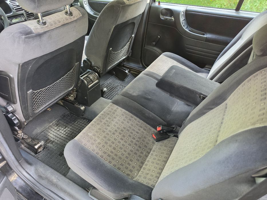 Opel Zafira A 2.0DTI 101KM 2002r. 7 - osobowy.