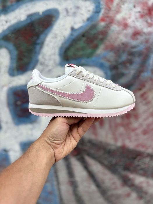 Жіночі кросівки Nike Cortez Valentine’s Day 2025 Brown White