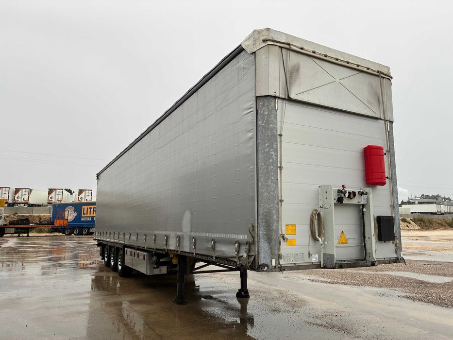 2021 Semi-Reboque Schmitz Cargobull SCS 24 com Cortina Lateral