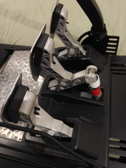 Thrustmaster T300RS GT + acessórios