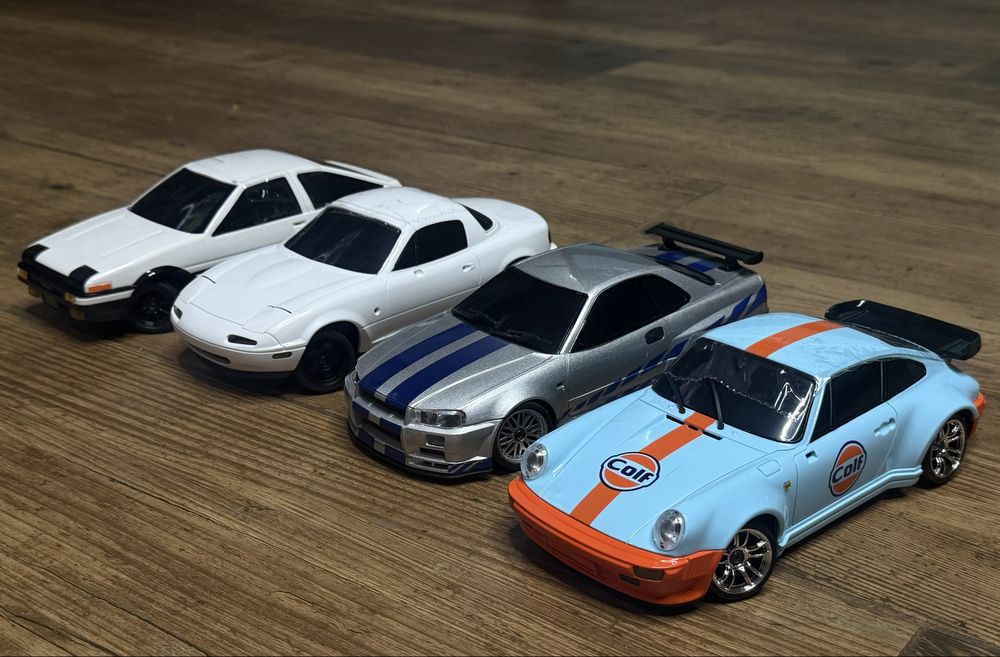 Машинки для дрифту на радіокеруванні полупрофесійні, легенди дрифту, комплект 1:18 24см