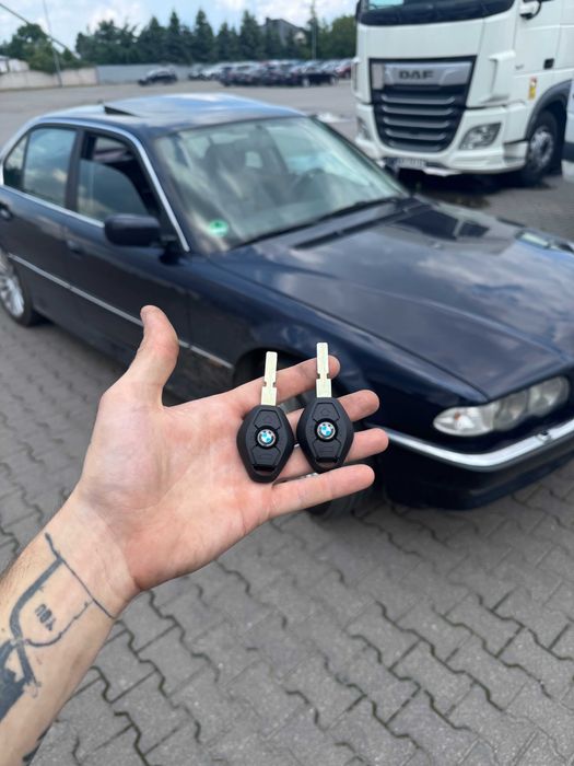 BMW Mini Dorabianie Kluczy Warszawa Programowanie Klucza BMW Mini