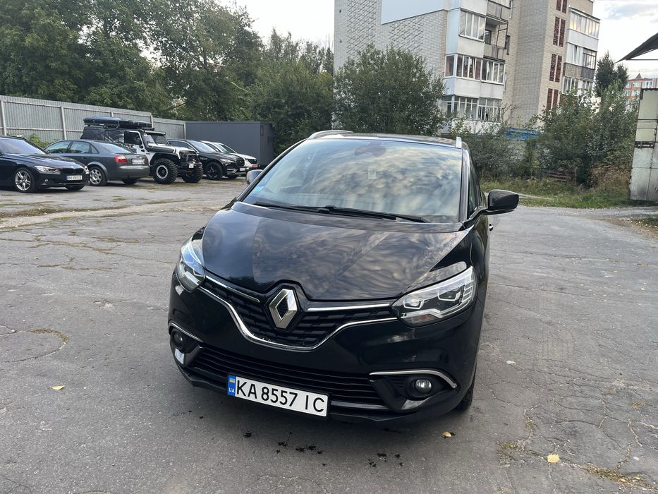 Renault Scenic 7 місць