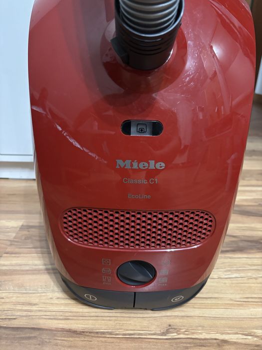 Odkurzacz workowy Miele Classic C1 EcoLine