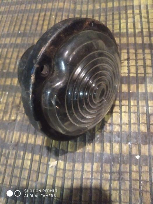 Продам оригінальний передній габаритний фонар на авто марки Газ,зіл,.