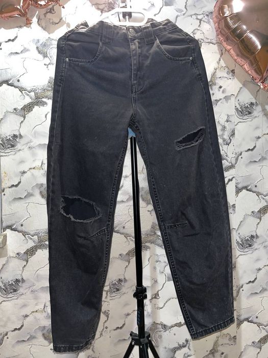 Джинсы Bershka с дырками
